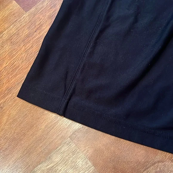 Like new Nike Fit Dry athletic capris - Picture 4 of 12